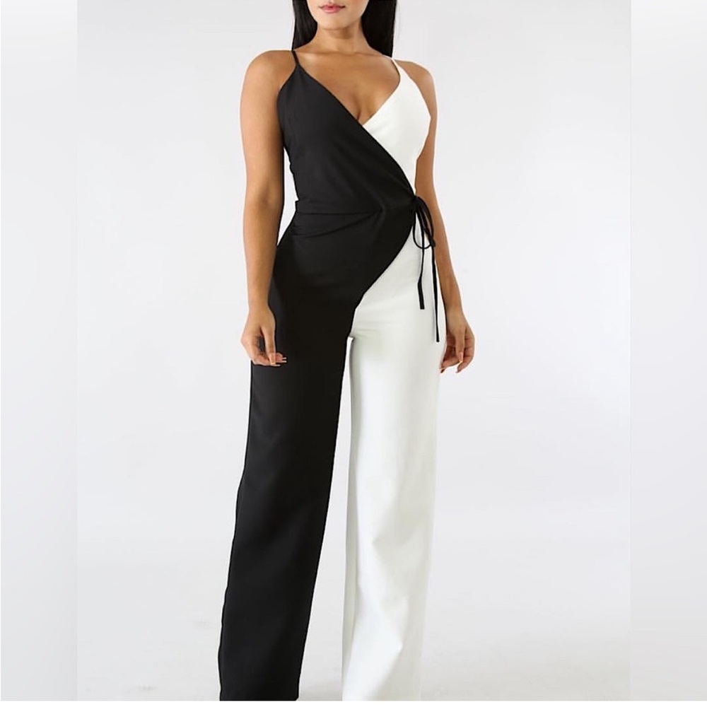 Alpha & Omega Black and White Jumpsuit NWT Tie Spaghetti Strap Pants Romper